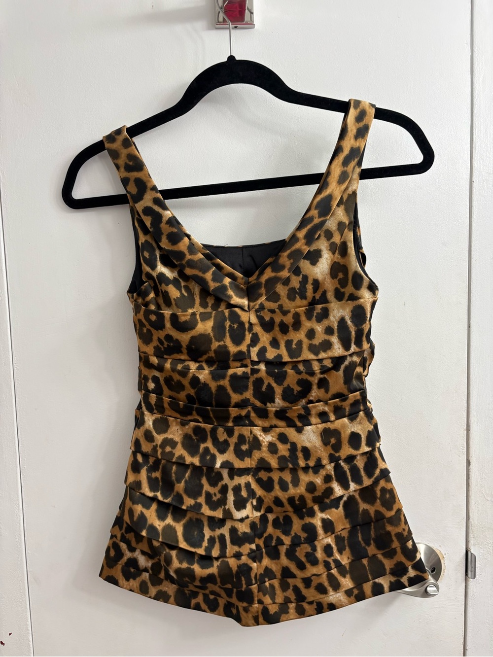 Leopard Print top - Picture 2 of 4